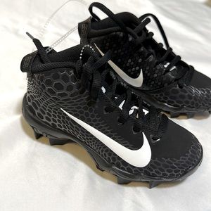 NEW Nike Fastflex Cleats kids